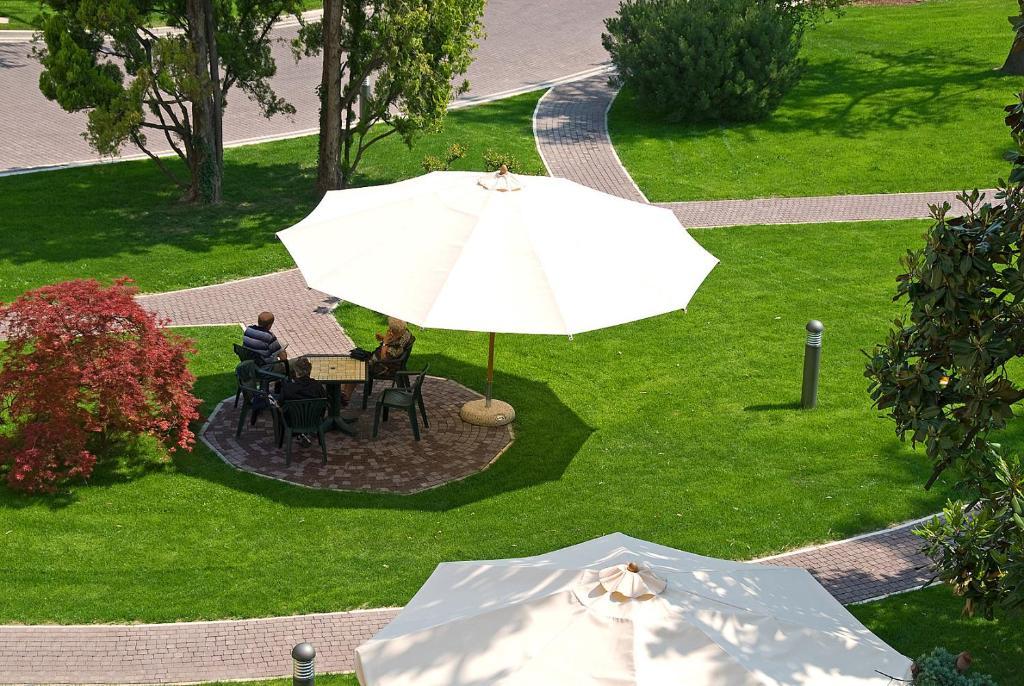 Hotel Columbia Terme Abano Terme Bagian luar foto