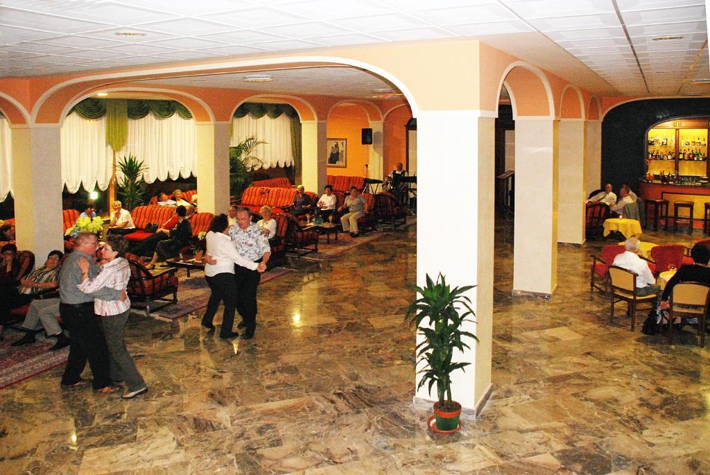Hotel Columbia Terme Abano Terme Bagian luar foto
