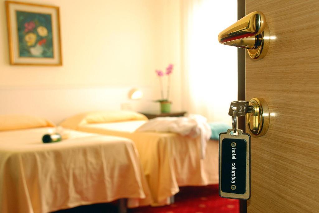 Hotel Columbia Terme Abano Terme Bagian luar foto
