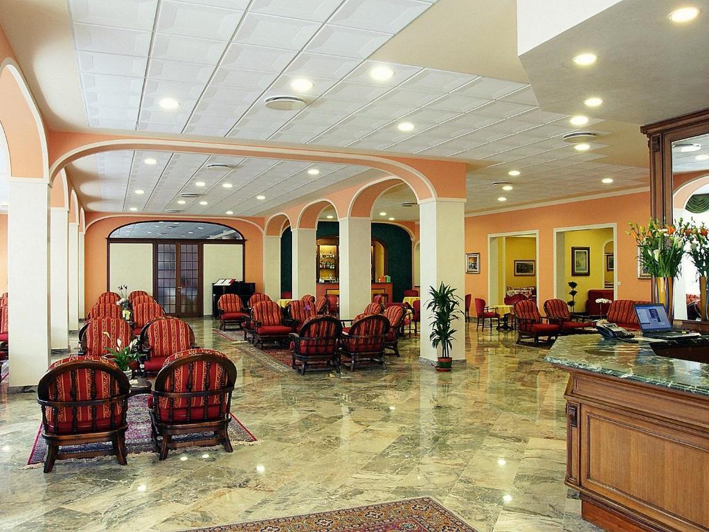 Hotel Columbia Terme Abano Terme Bagian luar foto