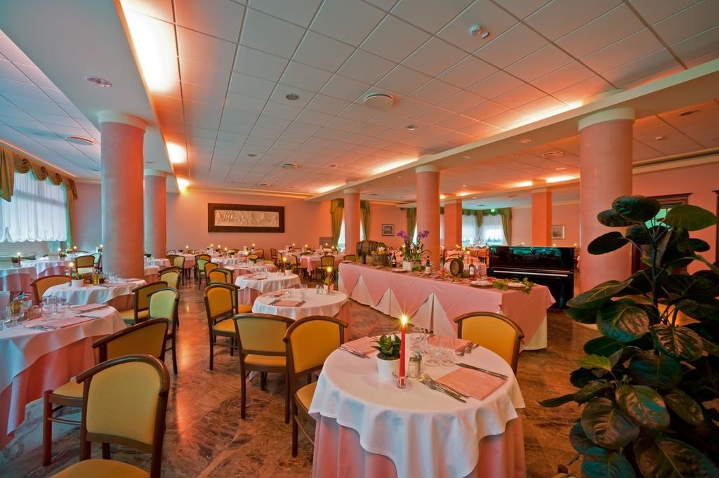 Hotel Columbia Terme Abano Terme Bagian luar foto