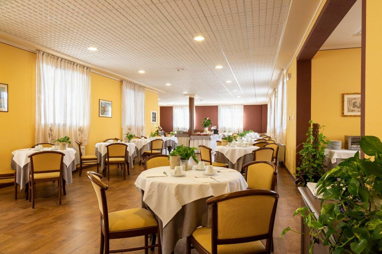 Hotel Columbia Terme Abano Terme Bagian luar foto